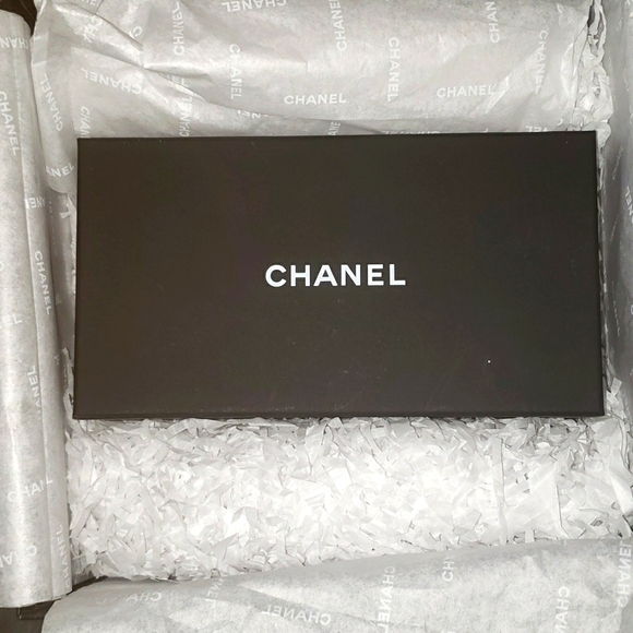 Sunglasses - Picture 4 of 6